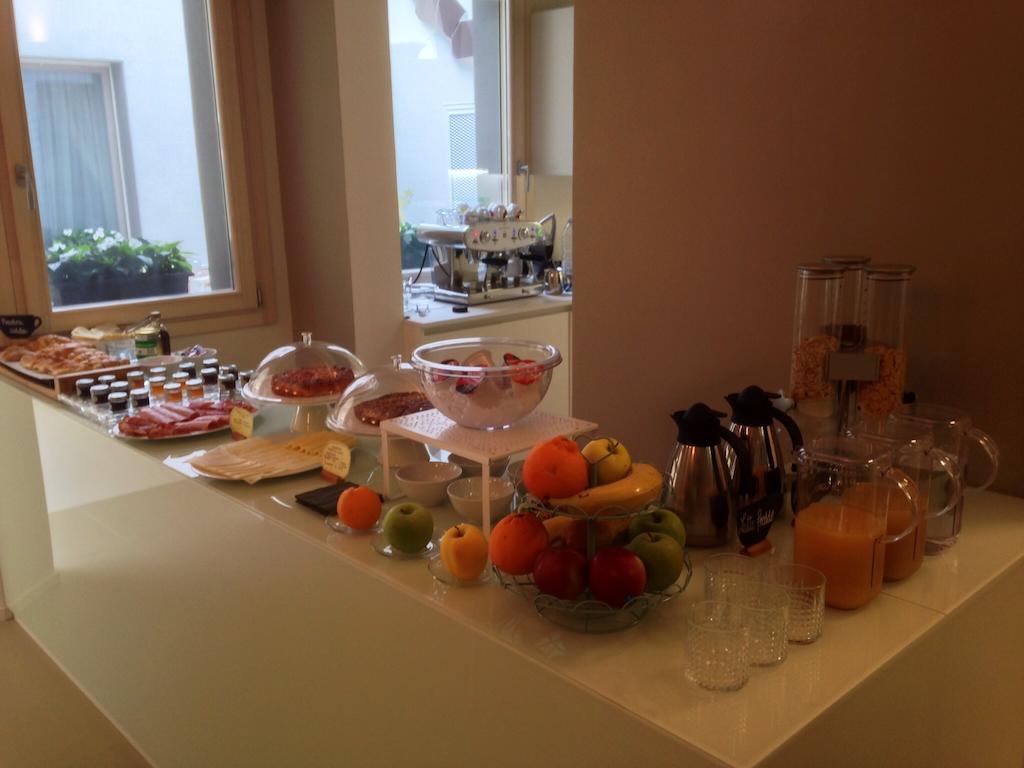Borgoleoni 18 - Room And Breakfast Феррара Экстерьер фото